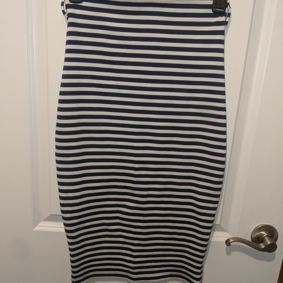 Striped navy midi skirt - Picture 1 of 4